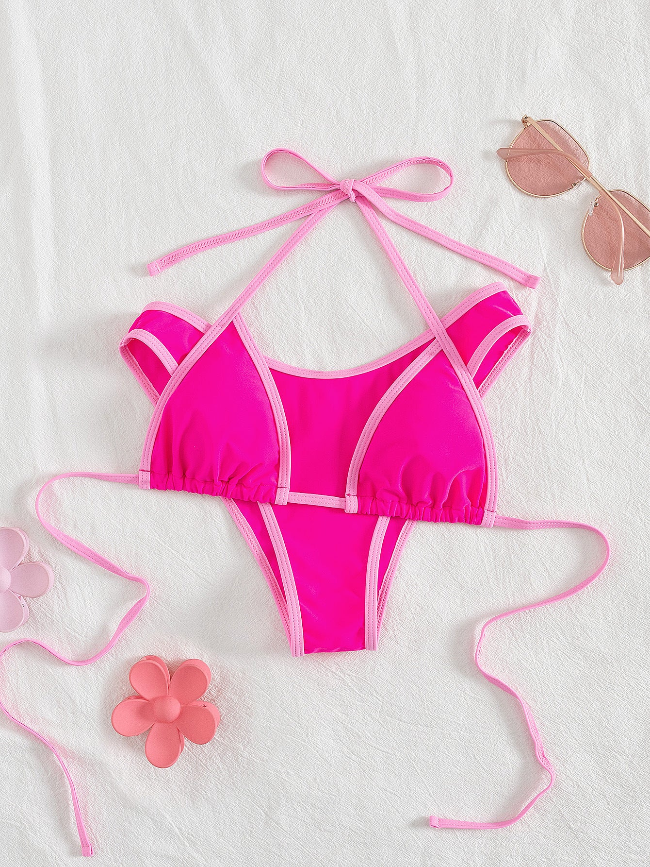Two-tone off-the-neck bikini