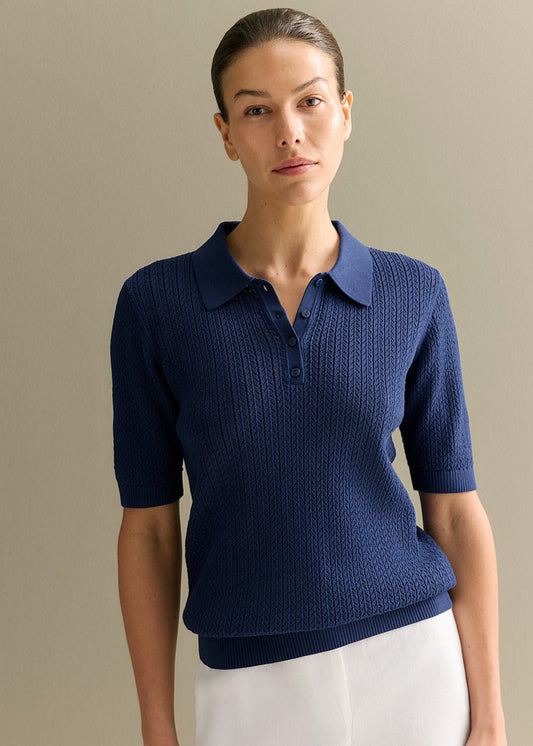 A versatile short-sleeved T-Shirt