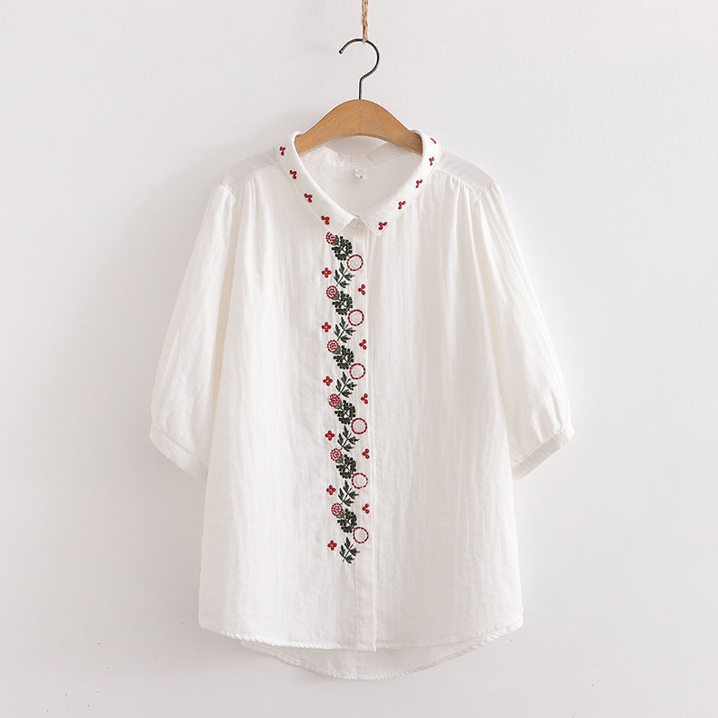 Embroidered loose and slimming shirt