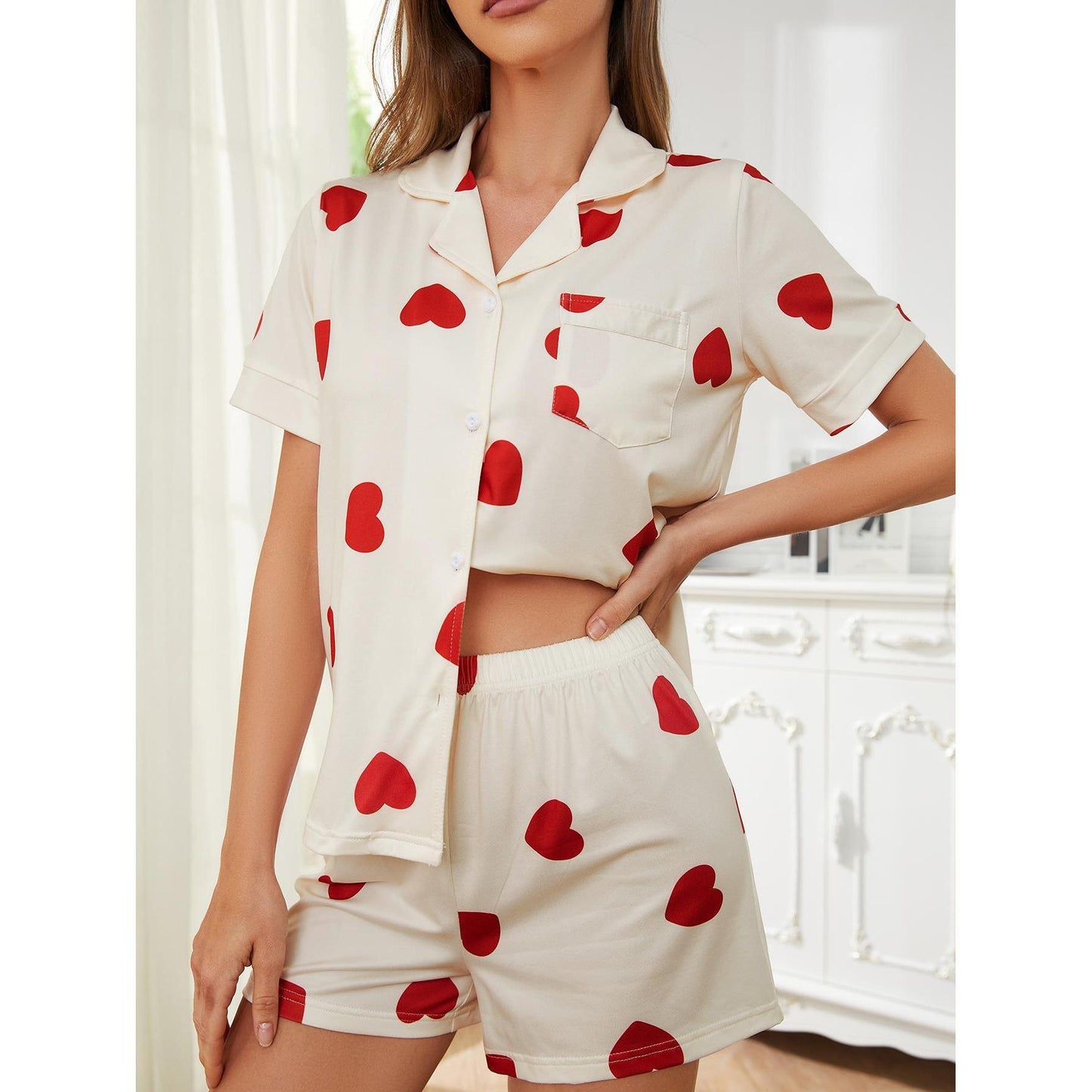 Heart shaped short sleeves nightwear