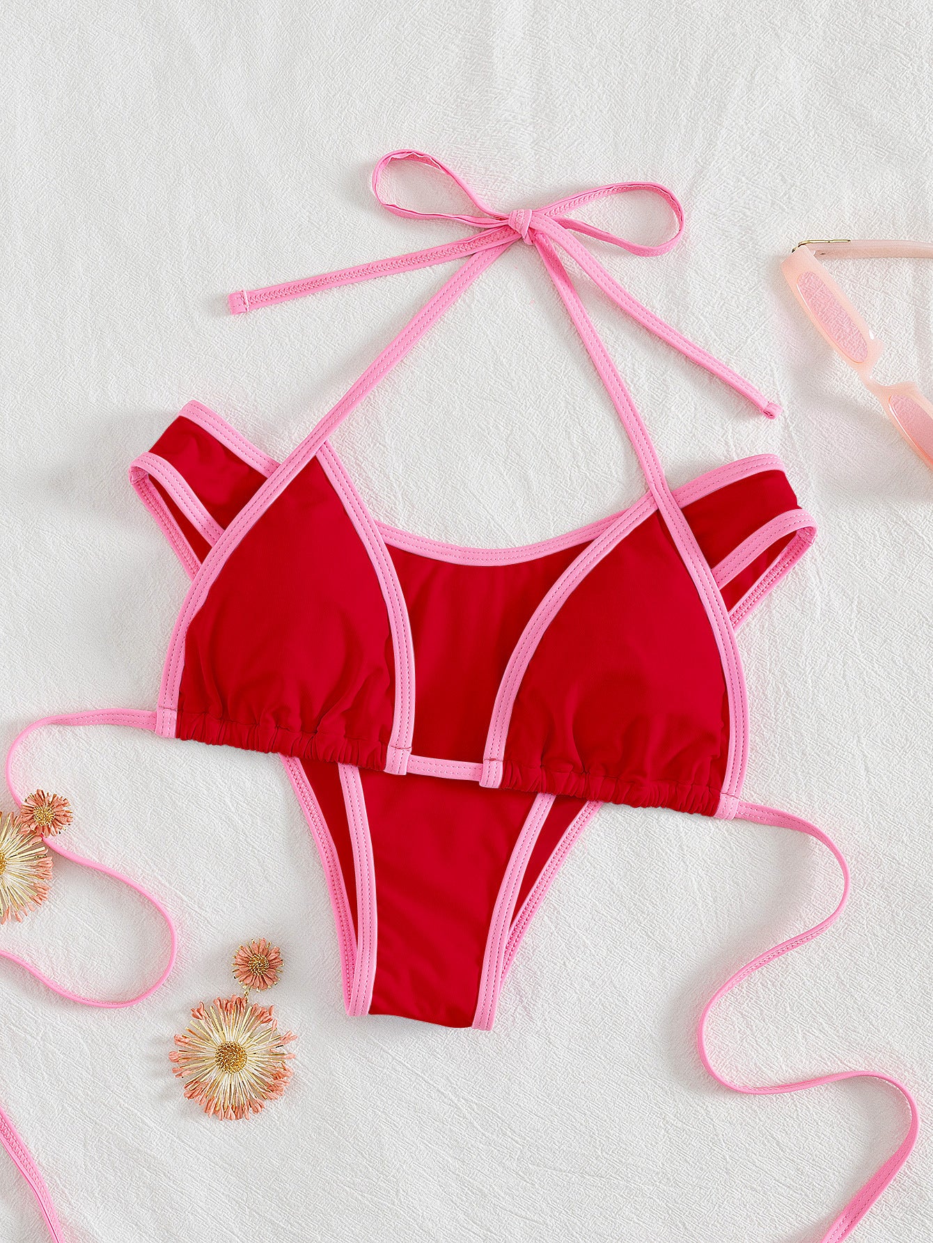 Two-tone off-the-neck bikini