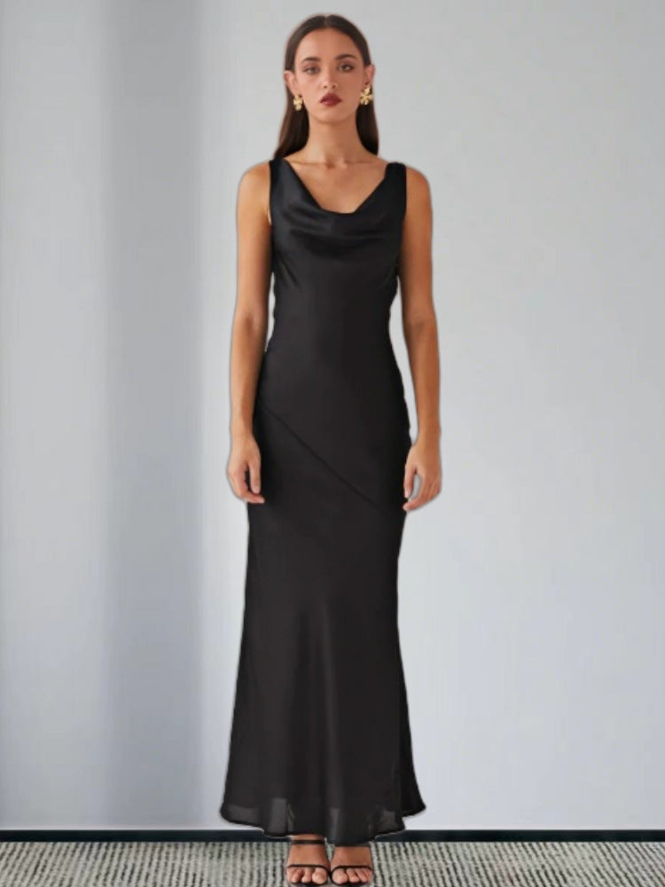 Ladies' body-hugging skirt