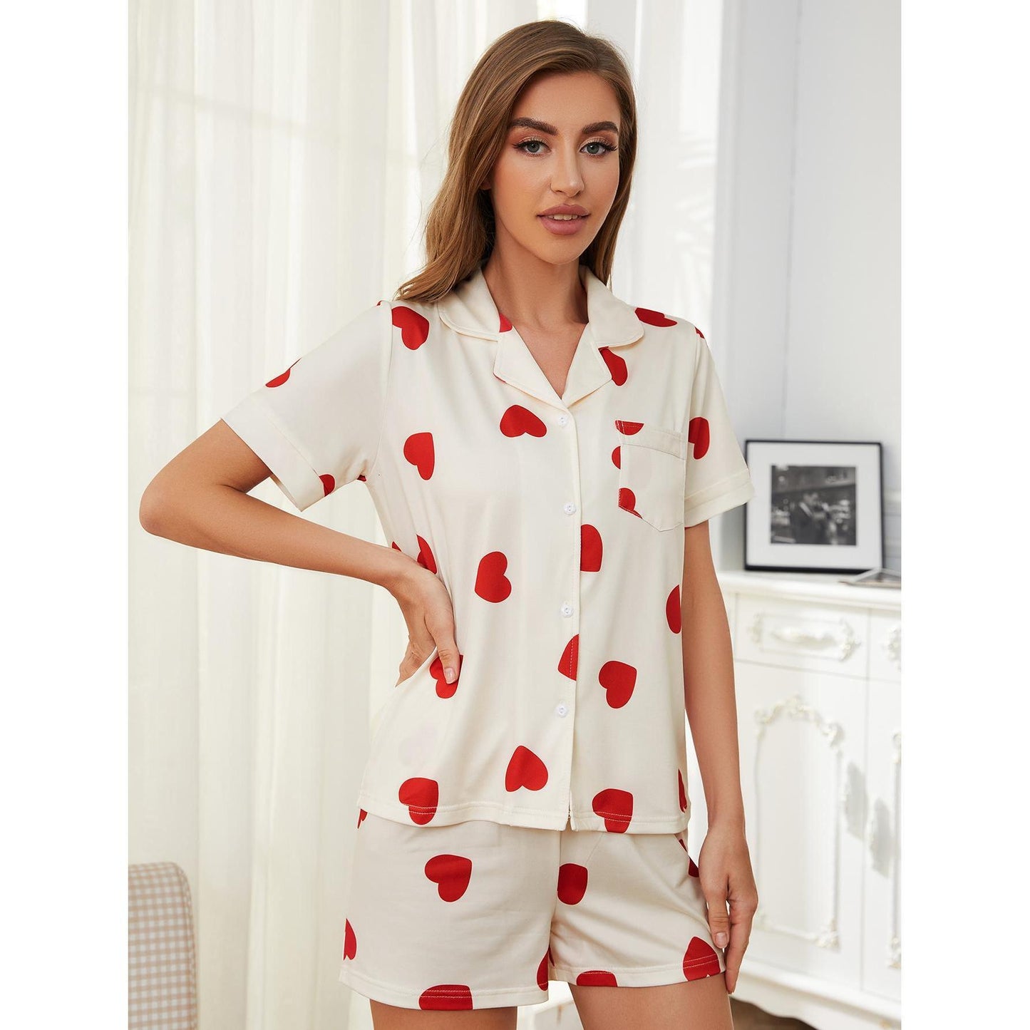 Heart shaped short sleeves nightwear